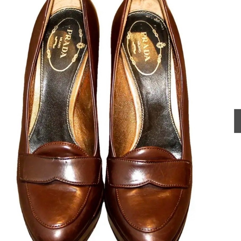 Prada Women's Dark Brown Leather Flats late 1990’s early 2000’s - Picture 7 of 7